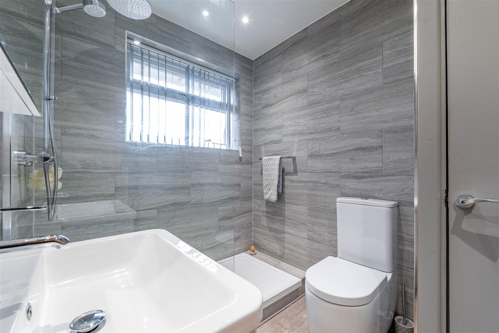 3 bed property in Guildford Avenue, Chorley